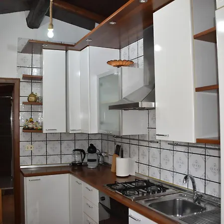 Apartment Unipol Arena *